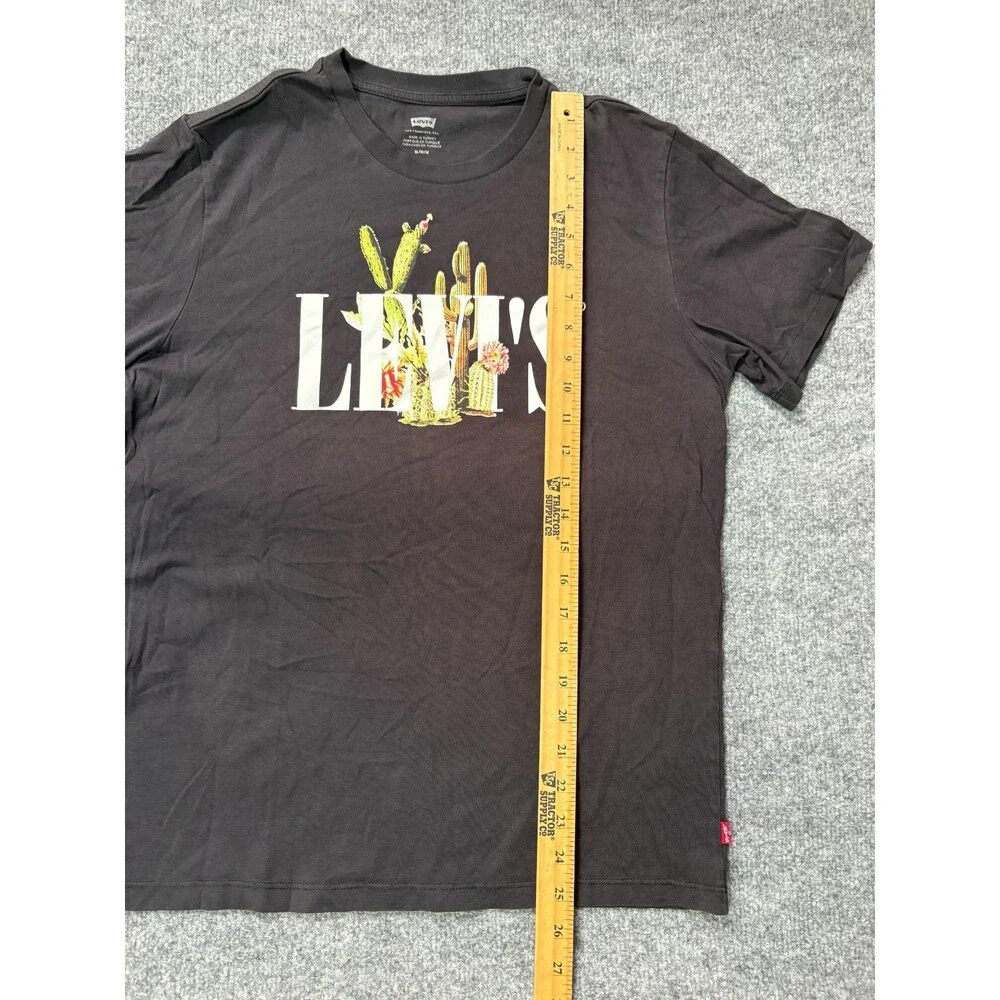 Levis Graphic T-Shirt Mens Medium Black Cactus Desert Western Short Sleeve